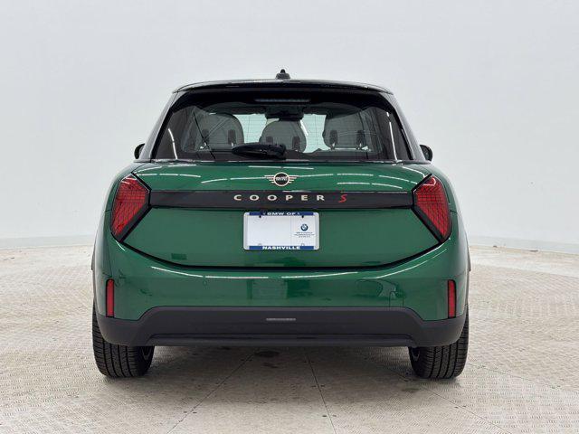 used 2025 MINI Hardtop car, priced at $33,797