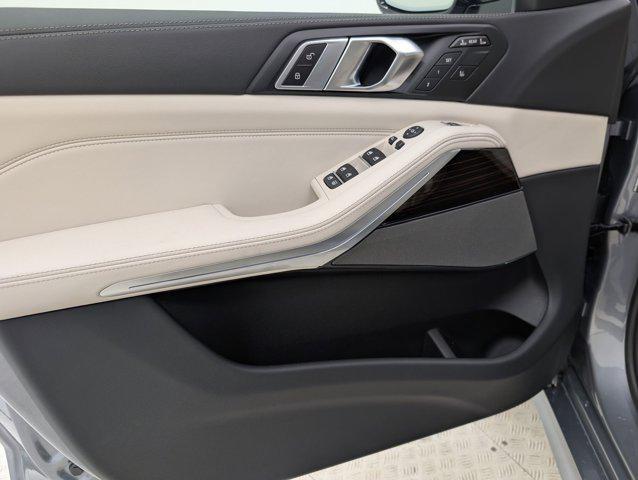 new 2026 BMW X7 car, priced at $103,475