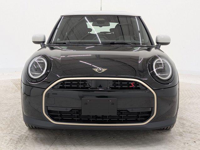 used 2025 MINI Hardtop car, priced at $28,997
