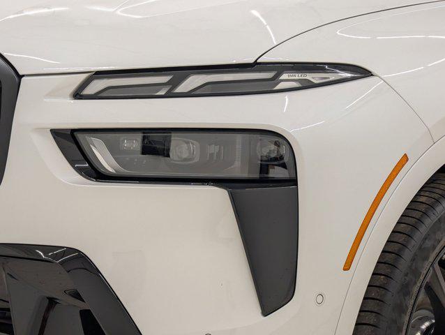 new 2026 BMW X7 car, priced at $104,010
