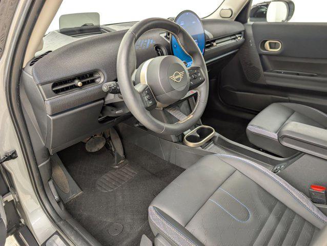 used 2025 MINI Hardtop car, priced at $29,298