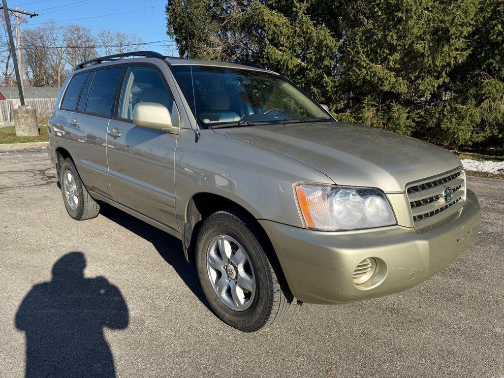 used 2002 Toyota Highlander car, priced at $4,995