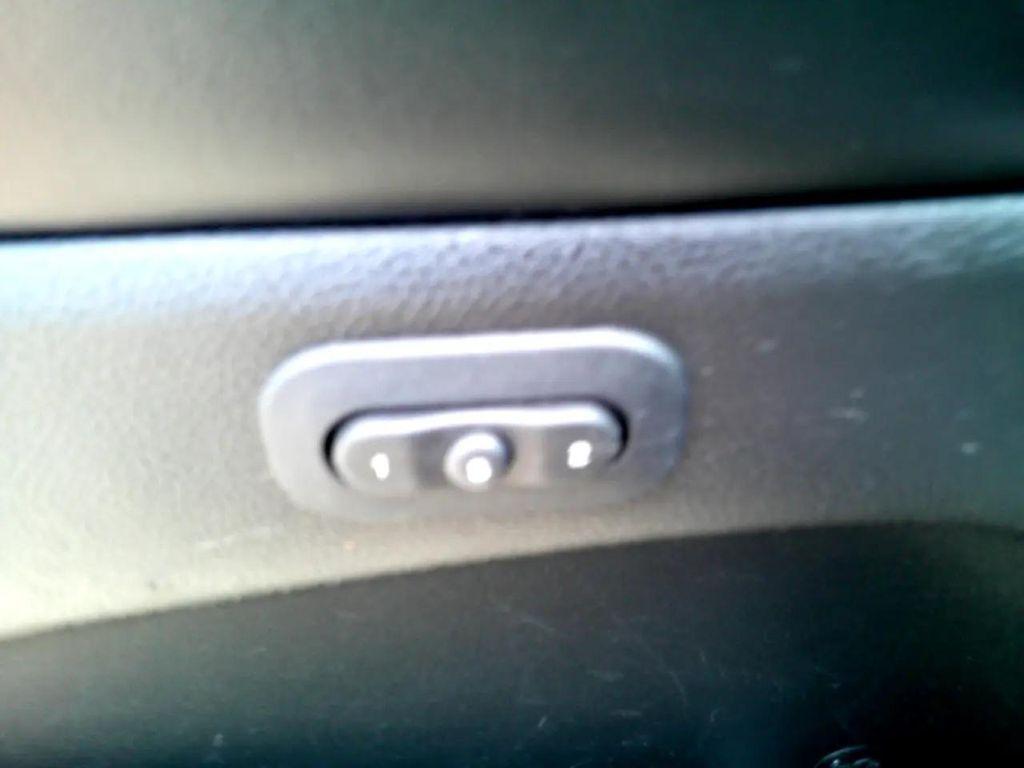 used 2016 Jeep Grand Cherokee car, priced at $13,995