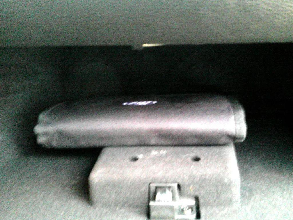 used 2013 Ford Taurus car, priced at $8,995