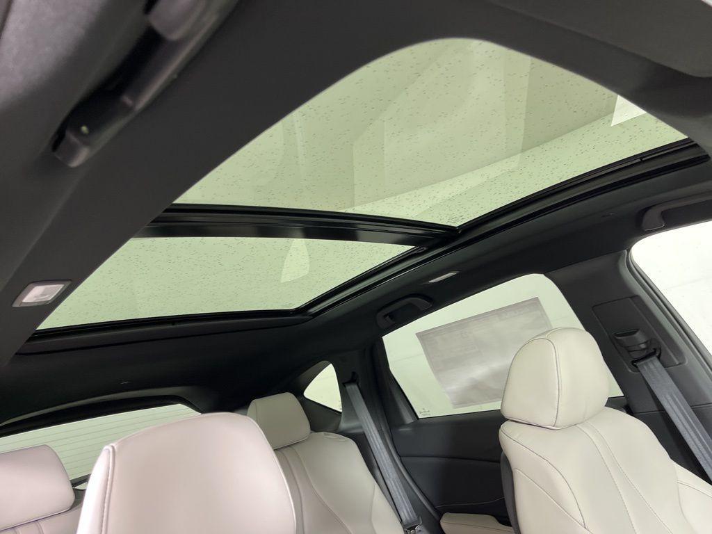 new 2026 Acura RDX car, priced at $47,050