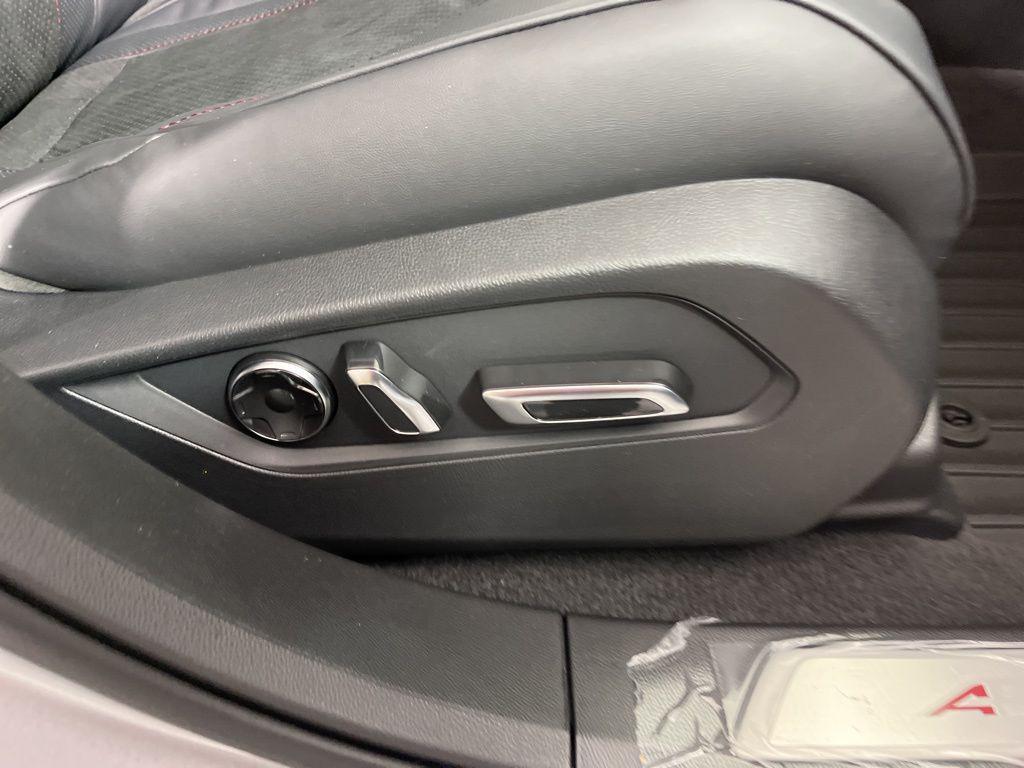 new 2026 Acura RDX car, priced at $52,050