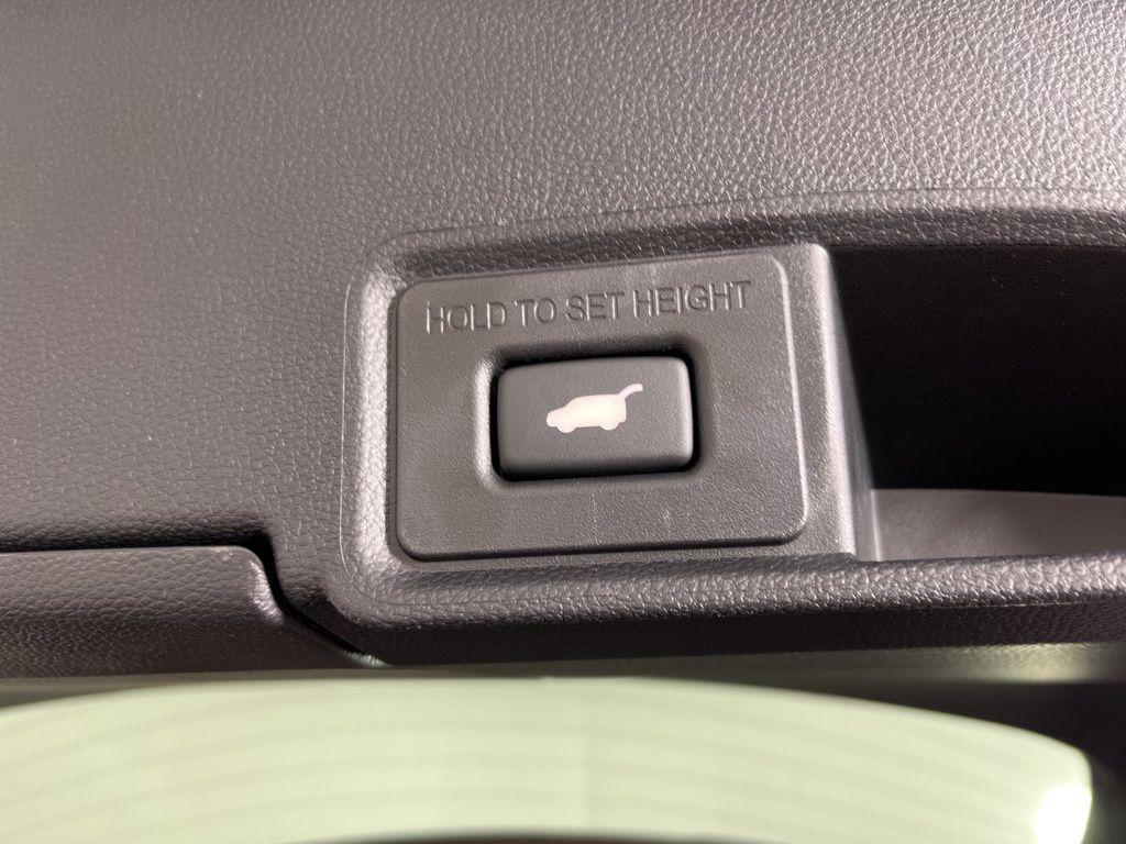 new 2026 Acura RDX car, priced at $46,450