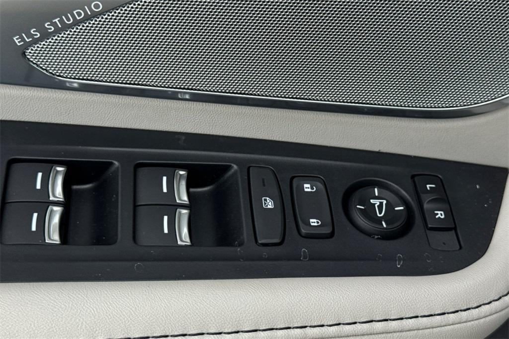 new 2026 Acura RDX car, priced at $49,750