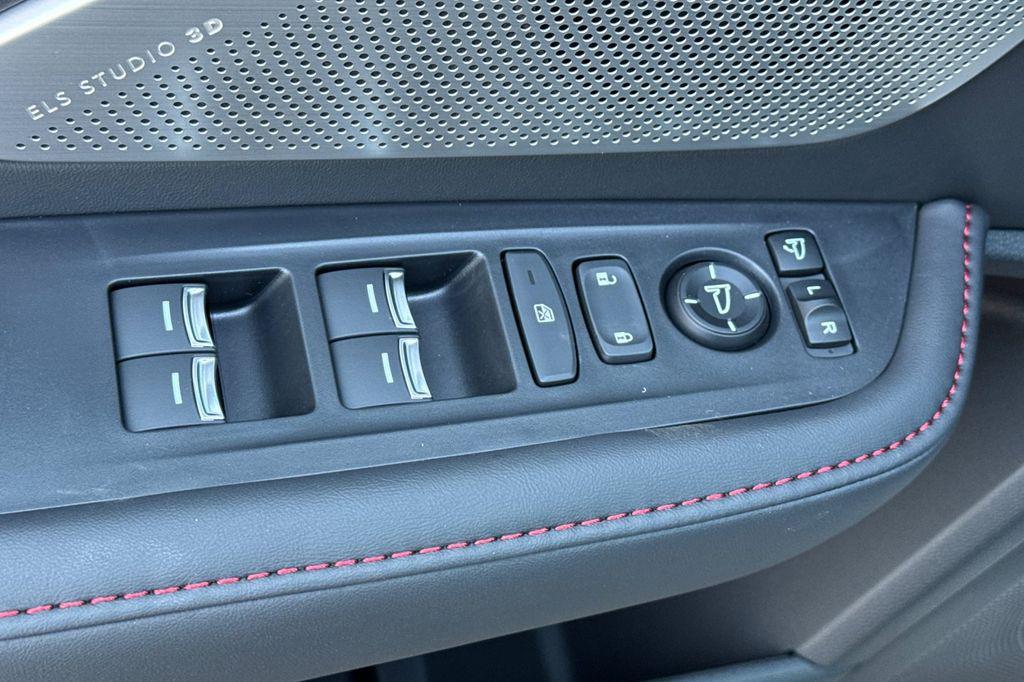 new 2026 Acura RDX car, priced at $56,900