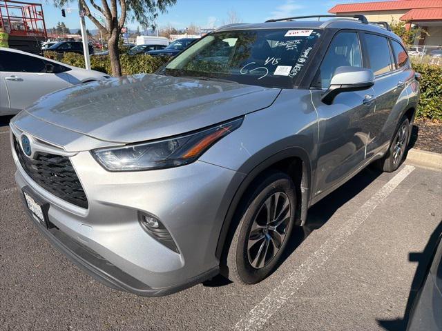used 2024 Toyota Highlander Hybrid car, priced at $44,995