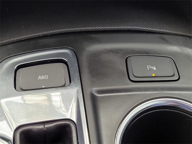 used 2024 Chevrolet Equinox car, priced at $19,995