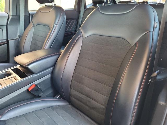 used 2022 Ford Edge car, priced at $23,995