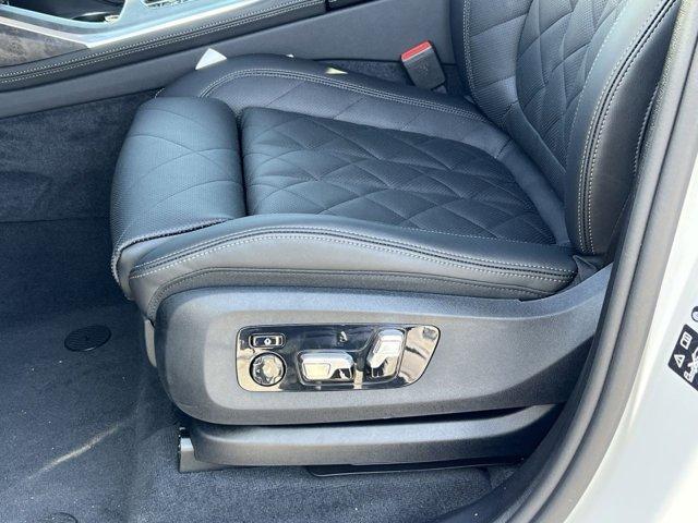 new 2026 BMW X7 car, priced at $95,580