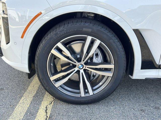 new 2026 BMW X7 car, priced at $95,580