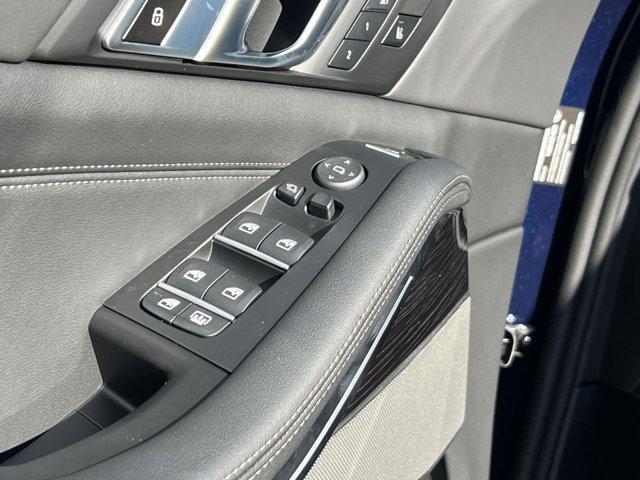 new 2026 BMW X7 car, priced at $102,080