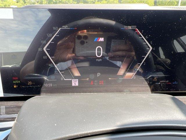 new 2027 BMW X7 car, priced at $101,104