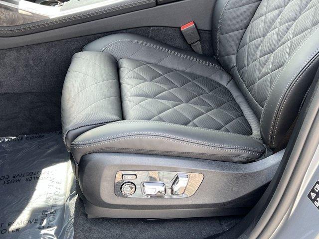 new 2027 BMW X7 car, priced at $96,149
