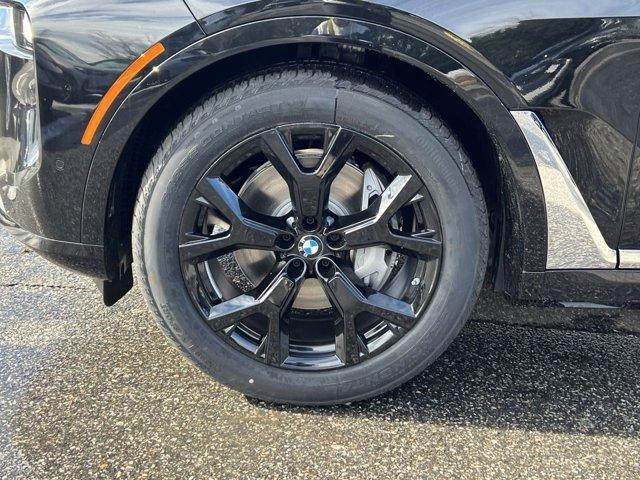 new 2026 BMW X7 car, priced at $96,705