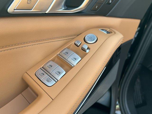 new 2026 BMW X7 car, priced at $96,705
