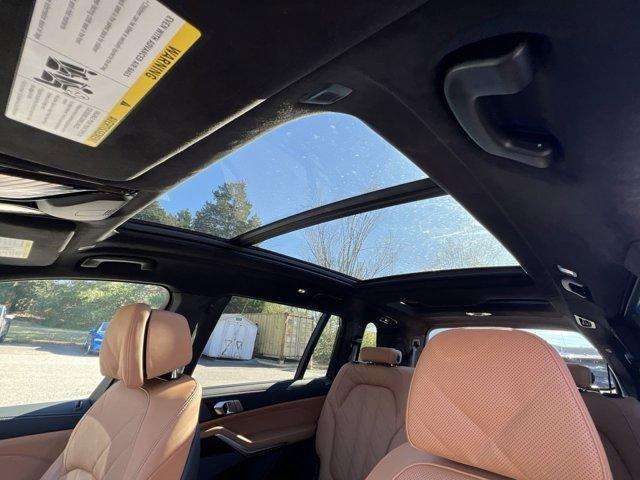 new 2026 BMW X7 car, priced at $100,130