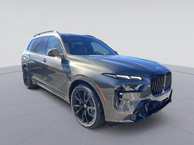 new 2026 BMW X7 car, priced at $100,130