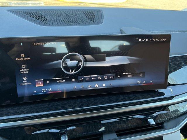 new 2026 BMW X7 car, priced at $100,130