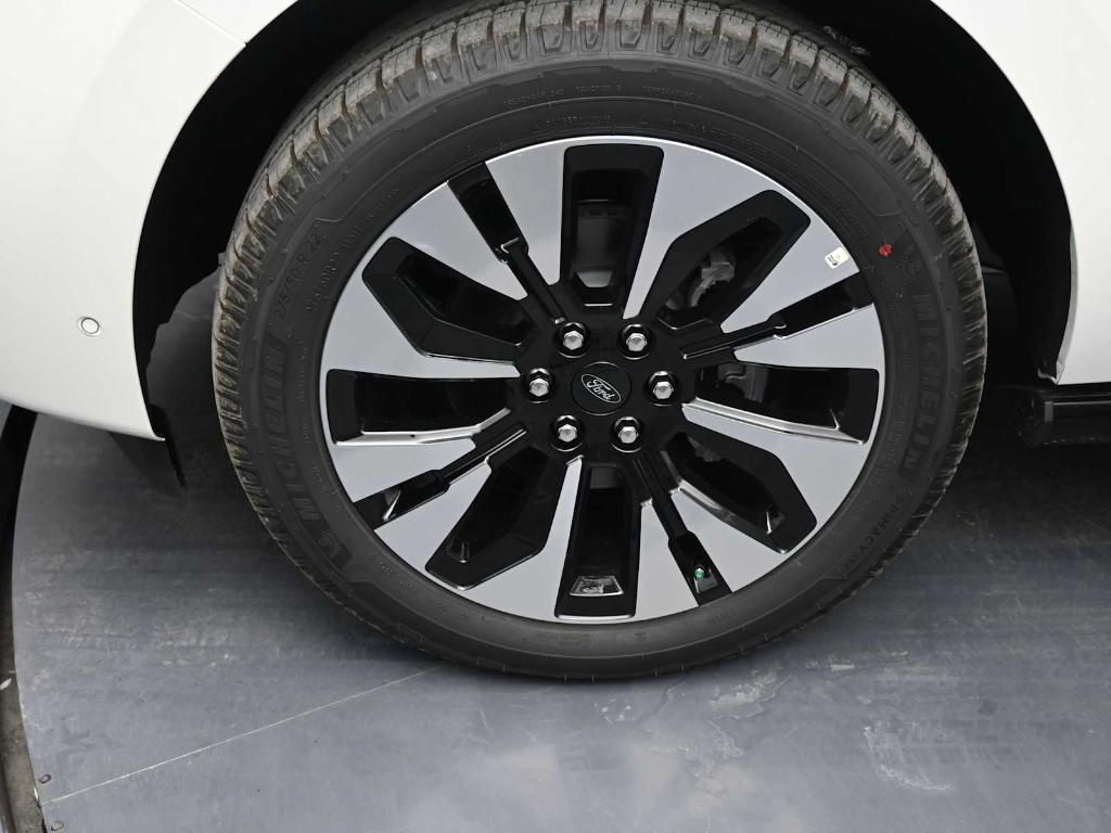 new 2025 Ford Expedition Max car, priced at $88,936