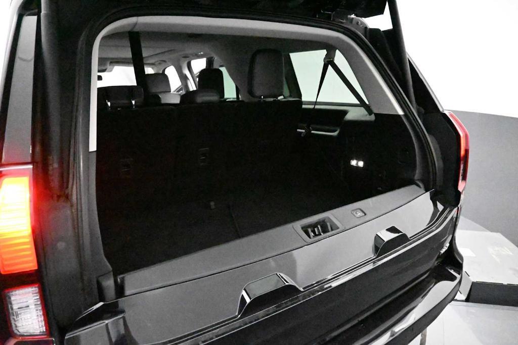 used 2025 Ford Expedition Max car, priced at $61,873