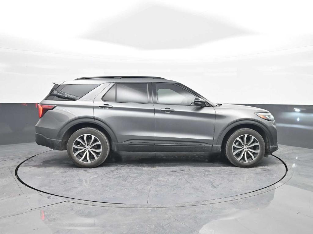 used 2025 Ford Explorer car, priced at $41,573