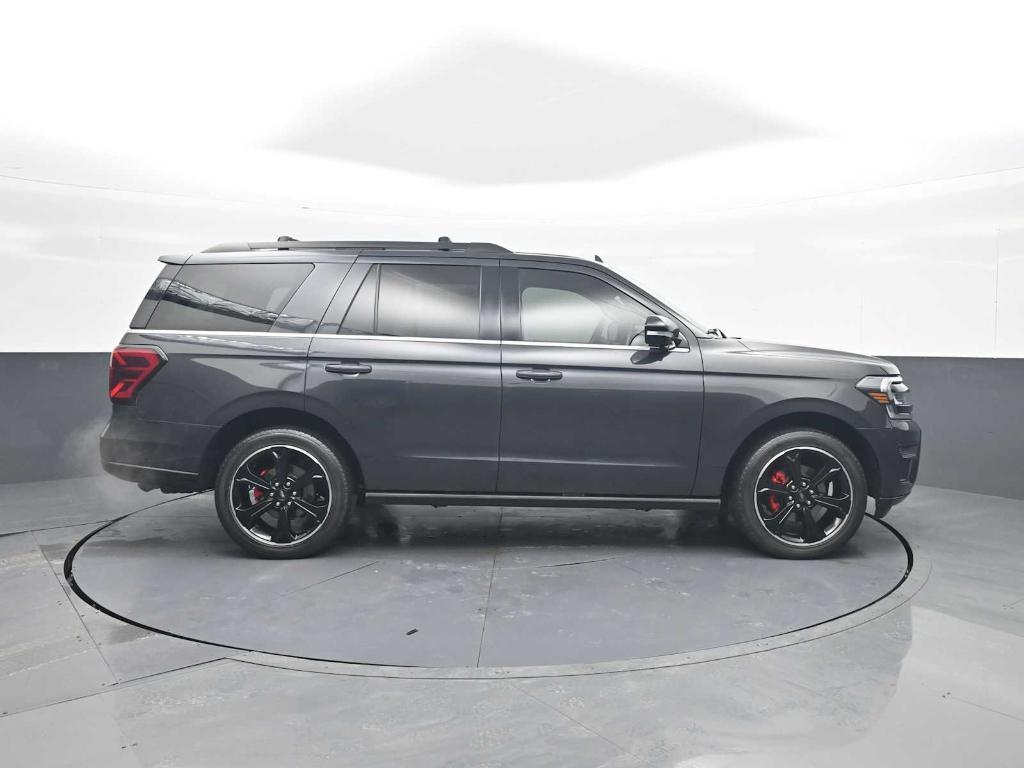 used 2022 Ford Expedition car, priced at $52,573