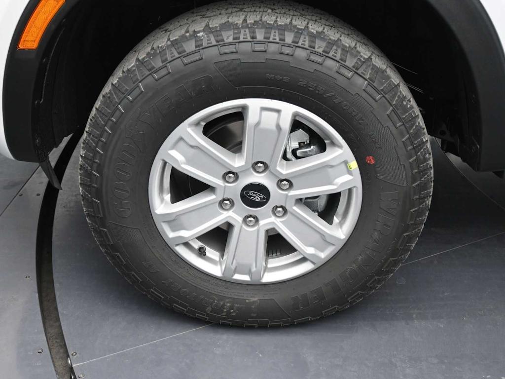 new 2025 Ford Ranger car, priced at $33,709