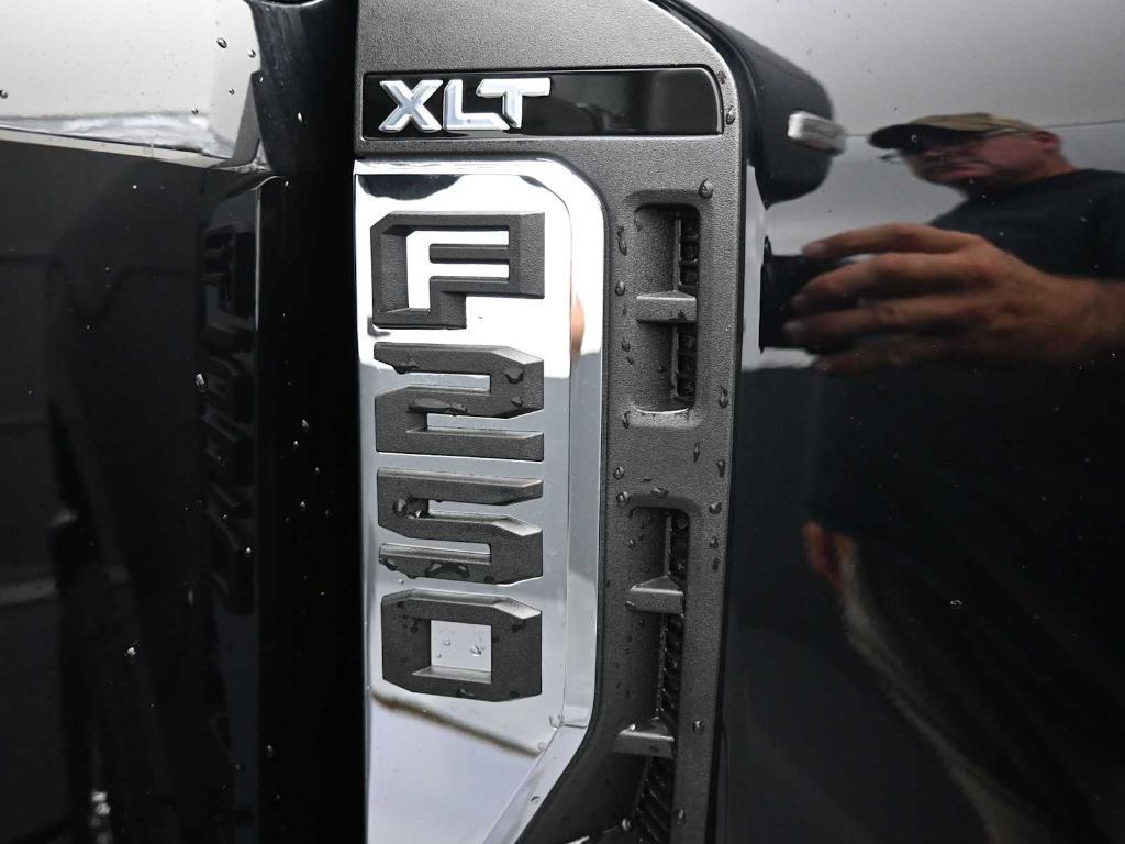 new 2025 Ford F-250 car, priced at $67,758