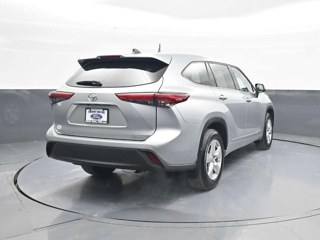 used 2022 Toyota Highlander car, priced at $29,973