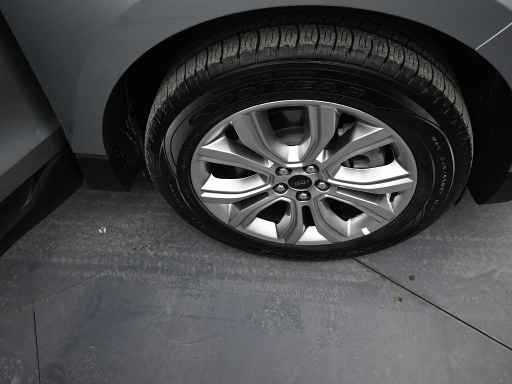 used 2024 Ford Edge car, priced at $23,573