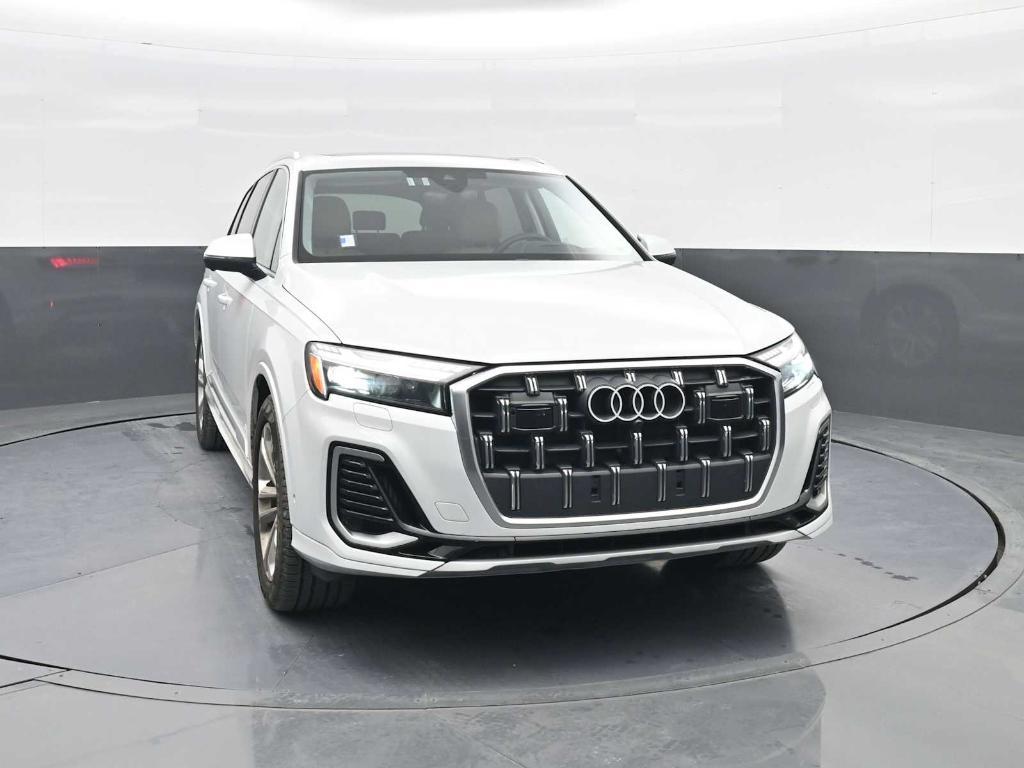 used 2025 Audi Q7 car, priced at $66,995