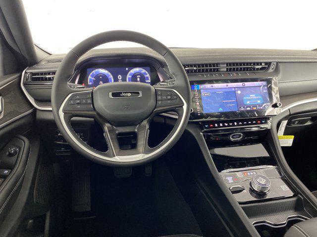 new 2026 Jeep Grand Cherokee car, priced at $45,505