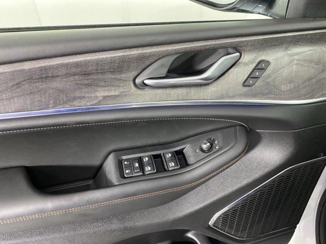 used 2025 Jeep Grand Cherokee L car, priced at $45,900