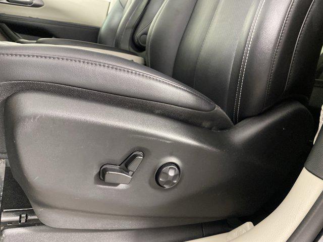 used 2024 Chrysler Pacifica car, priced at $27,900