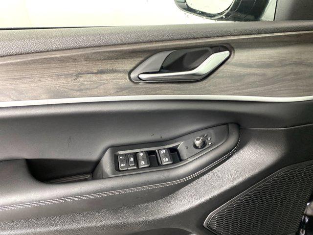 new 2026 Jeep Grand Cherokee car, priced at $47,401