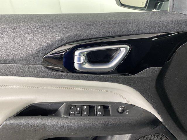 used 2023 Jeep Compass car, priced at $19,900