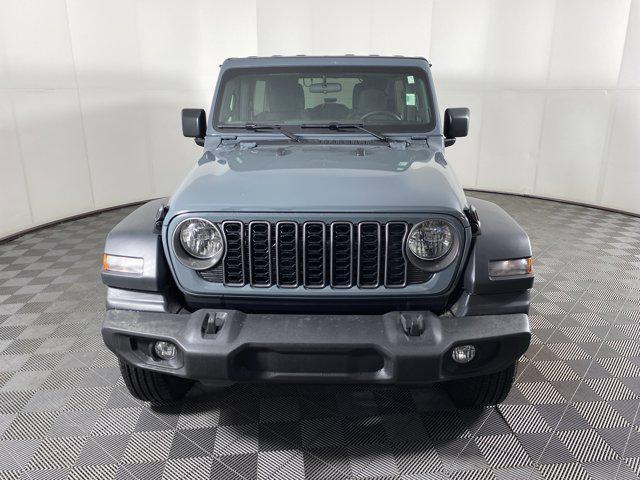 new 2026 Jeep Wrangler car, priced at $43,244