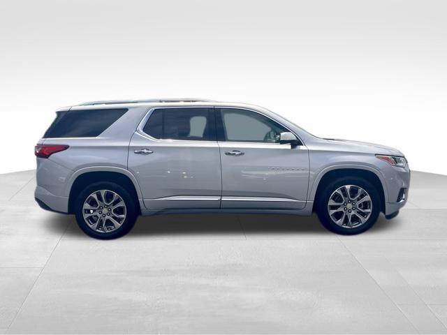 2018 Silver Ice Metallic Chevrolet Traverse