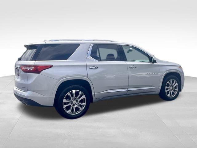 2018 Silver Ice Metallic Chevrolet Traverse