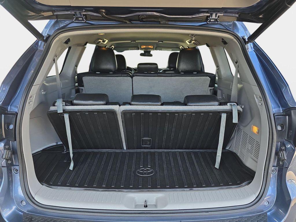 used 2018 Toyota Highlander car, priced at $20,991