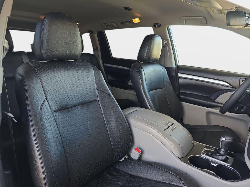 used 2018 Toyota Highlander car, priced at $20,991