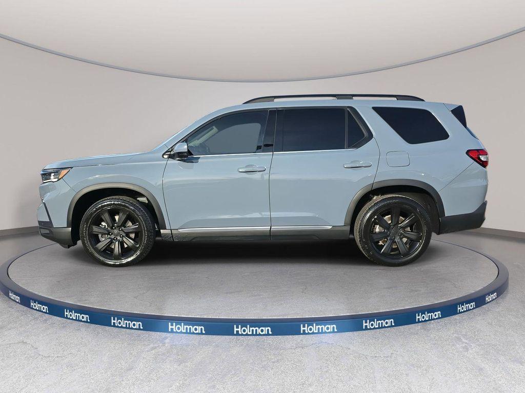 used 2023 Honda Pilot car, priced at $41,732