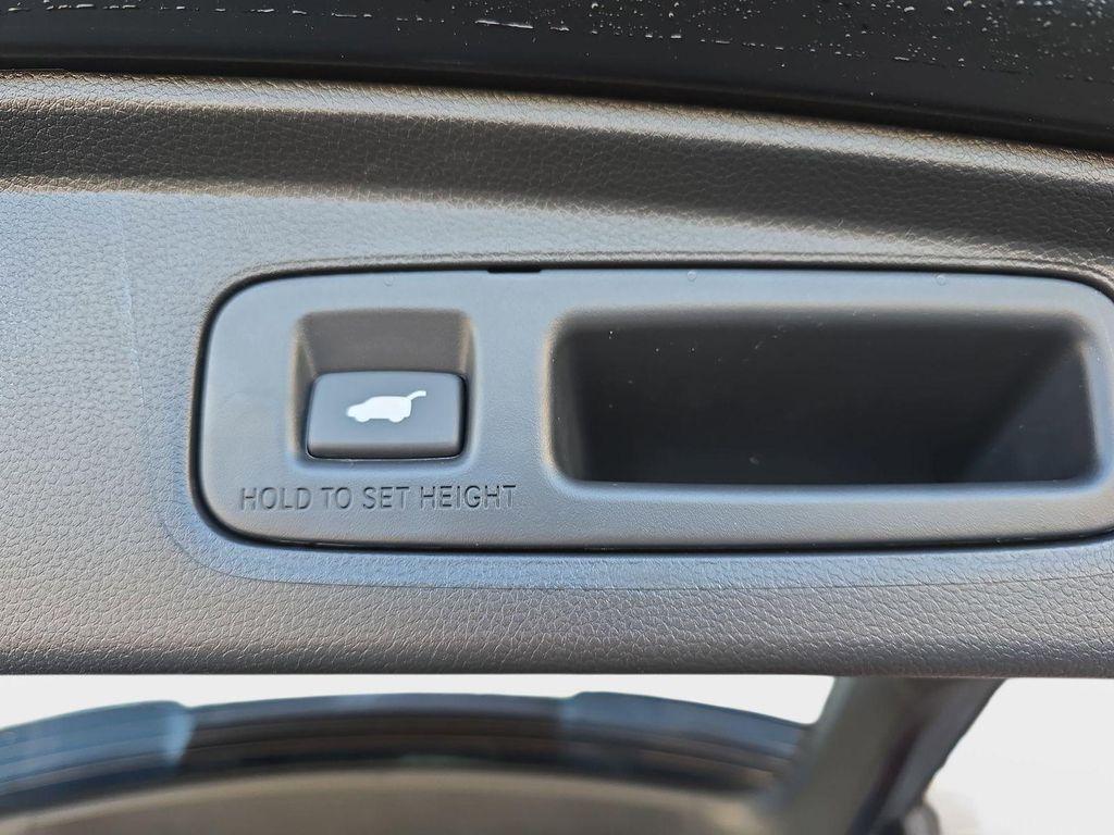 new 2026 Honda CR-V Hybrid car, priced at $40,701