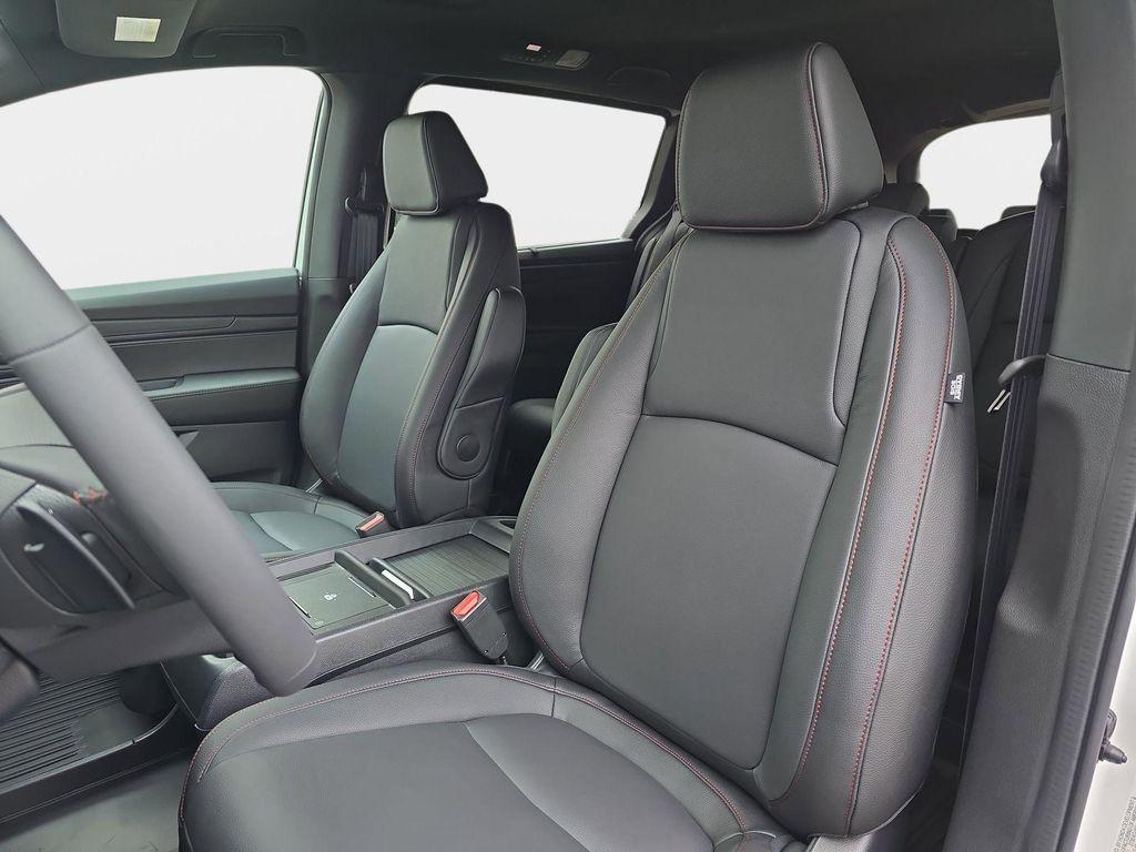 new 2026 Honda Odyssey car, priced at $45,845