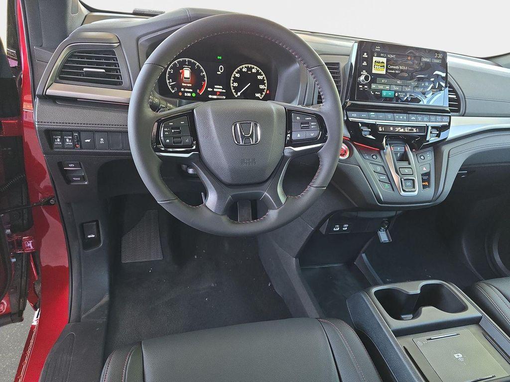 new 2026 Honda Odyssey car, priced at $44,248