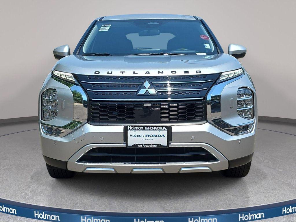 used 2025 Mitsubishi Outlander car, priced at $34,895